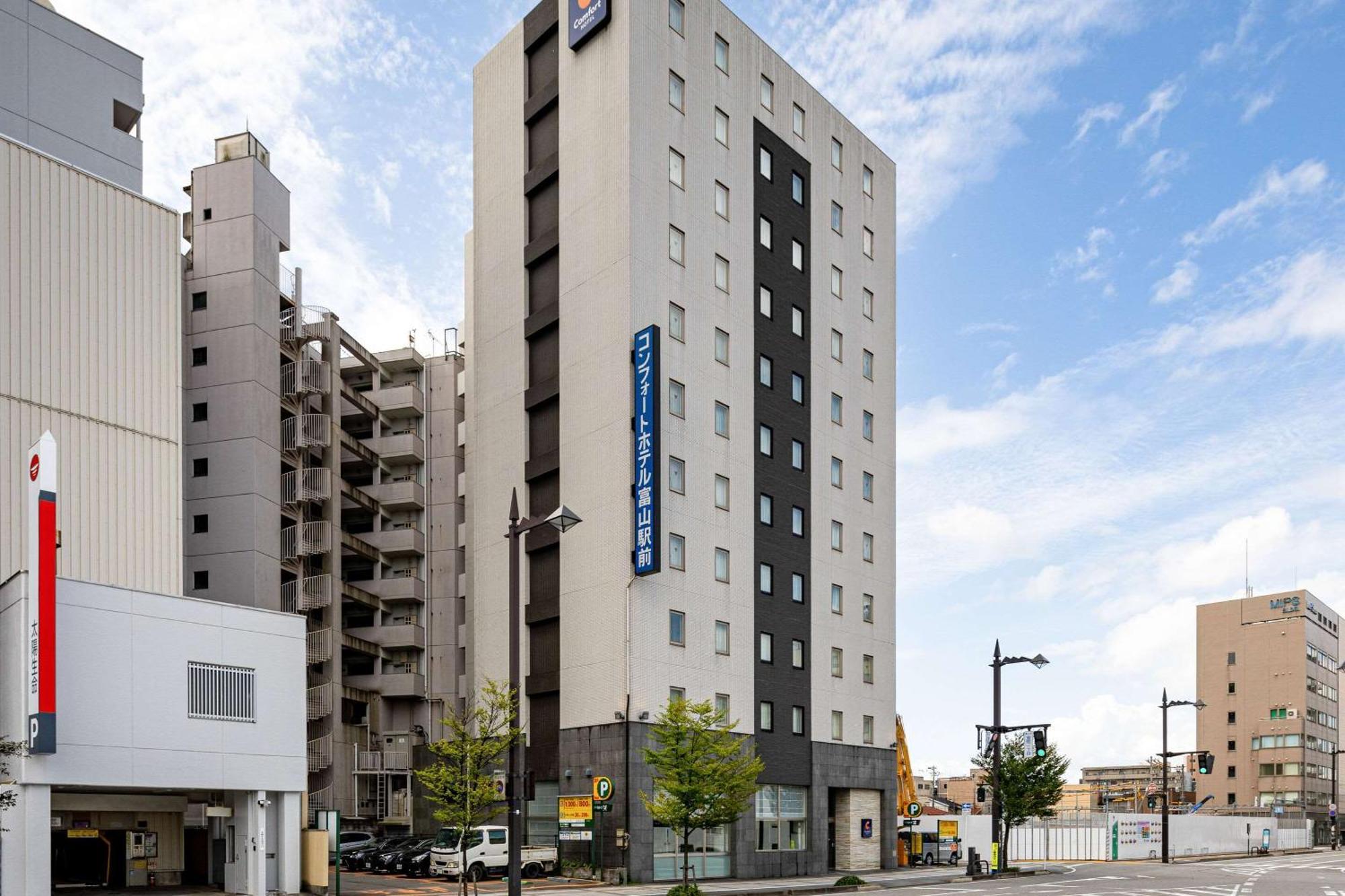 Comfort Hotel Toyama Station Buitenkant foto